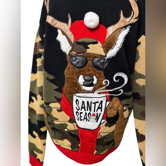 33 DEGREES mens Ugly Christmas crew neck sweater CAMO SANTA SEASON sz small NWOT - Picture 6 of 6
